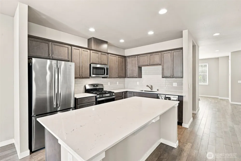 1433 E 48th Street Tacoma, WA 98404