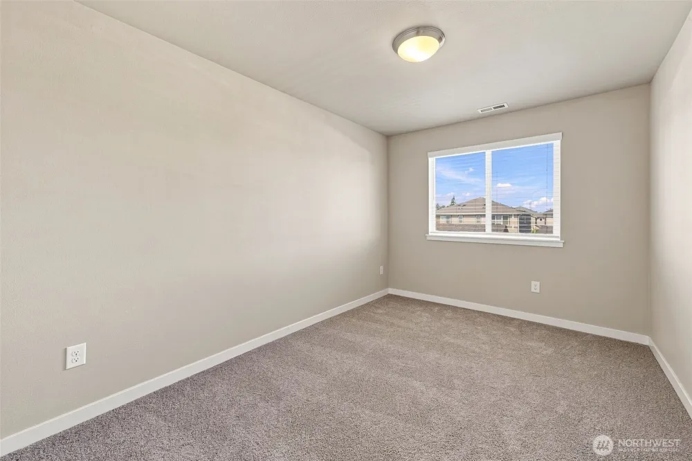 1433 E 48th Street Tacoma, WA 98404