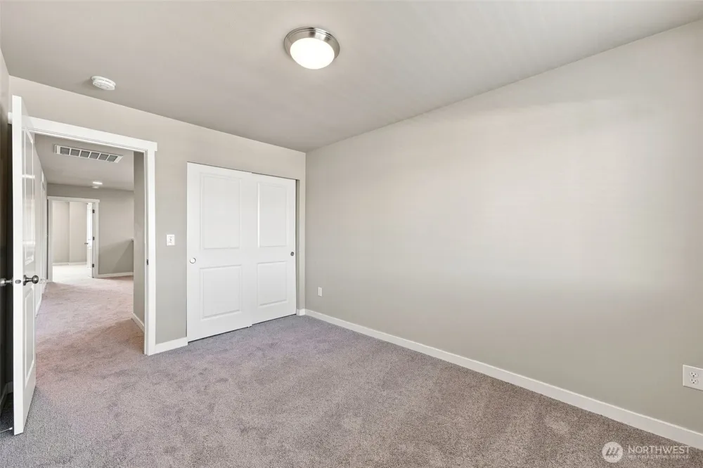 1433 E 48th Street Tacoma, WA 98404