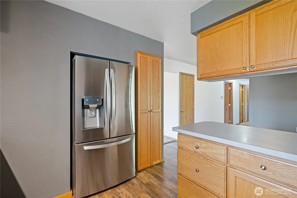 1425 33rd Avenue Longview, WA 98632