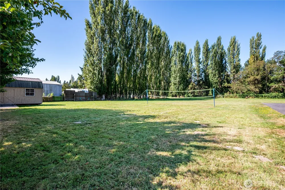 1425 33rd Avenue Longview, WA 98632