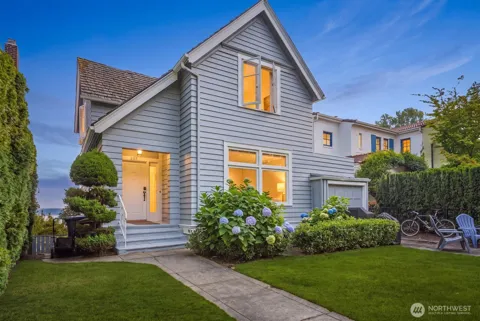 307 W Highland Drive