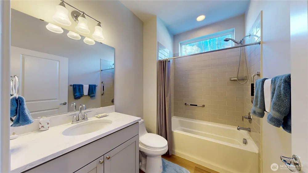 3584 Elmont Avenue Enumclaw, WA 98022