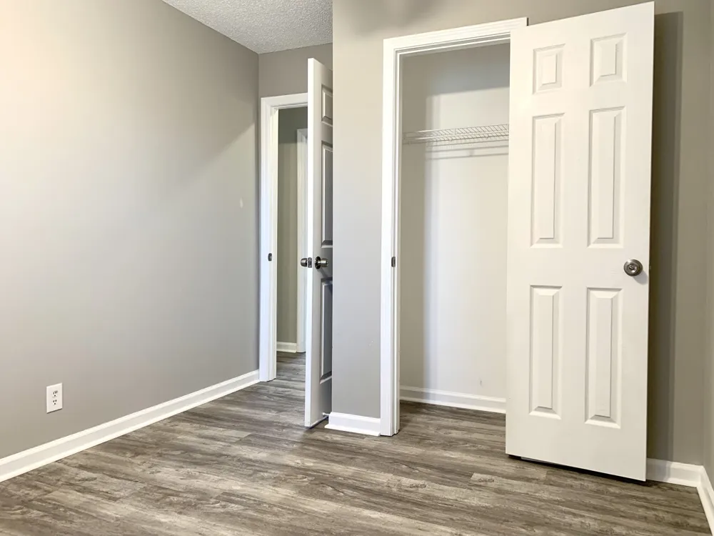 1936 Timberline Cir Oak Grove, KY 42262