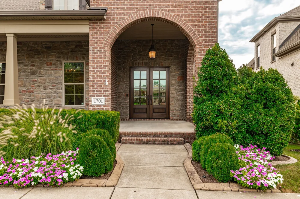 1701 Noah Ln Gallatin, TN 37066