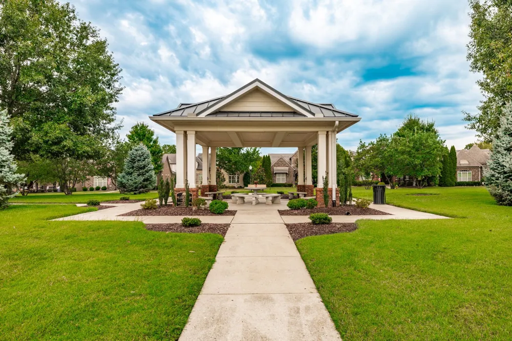 1701 Noah Ln Gallatin, TN 37066