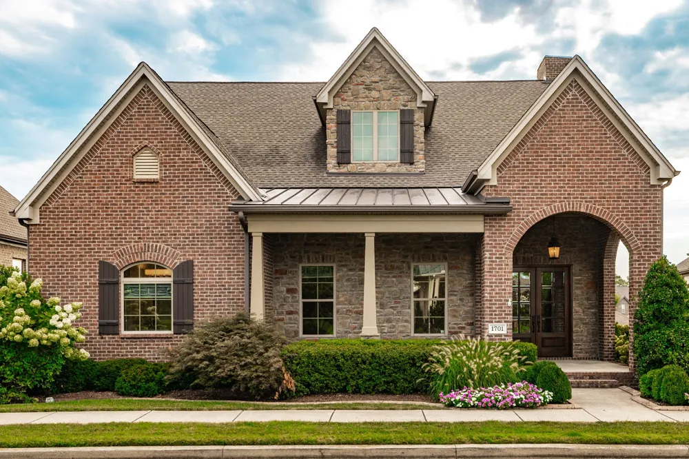 1701 Noah Ln Gallatin, TN 37066