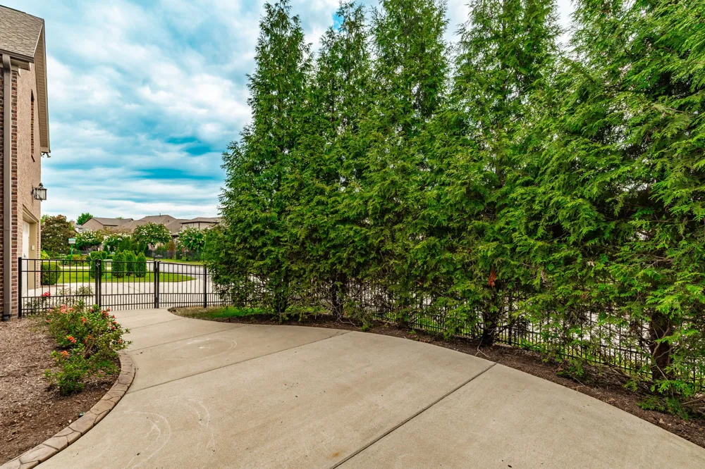 1701 Noah Ln Gallatin, TN 37066