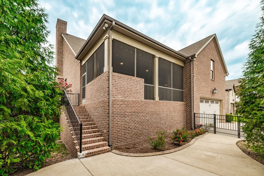 1701 Noah Ln Gallatin, TN 37066