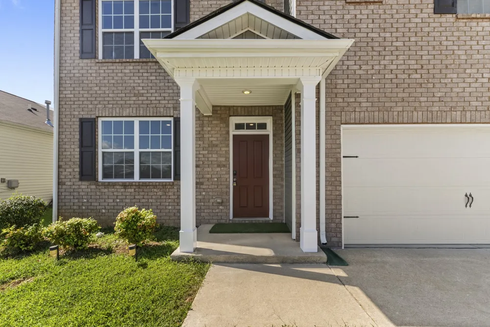 1937 Peaceful Brook Dr Antioch, TN 37013
