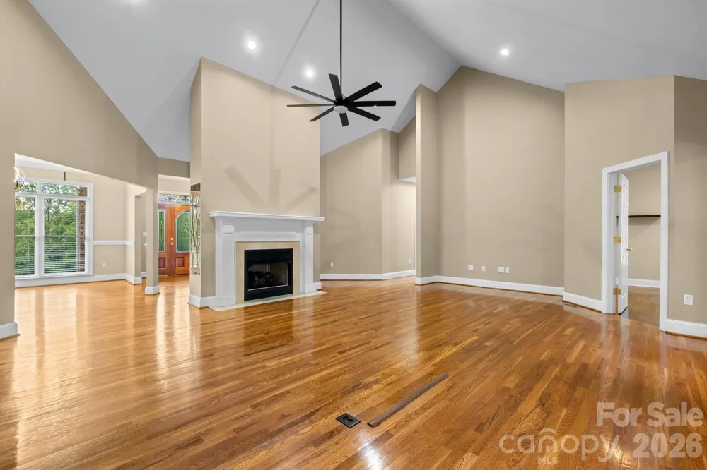2752 Brittany Drive Lenoir, NC 28645