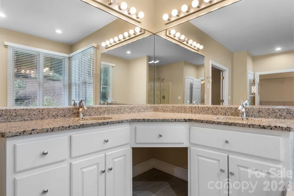 2752 Brittany Drive Lenoir, NC 28645