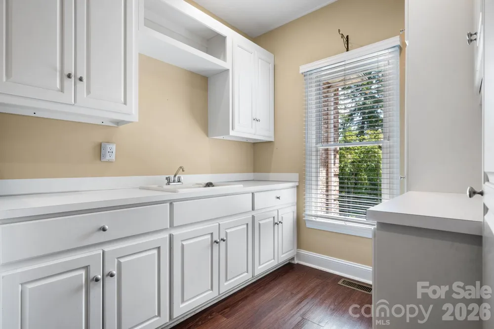 2752 Brittany Drive Lenoir, NC 28645