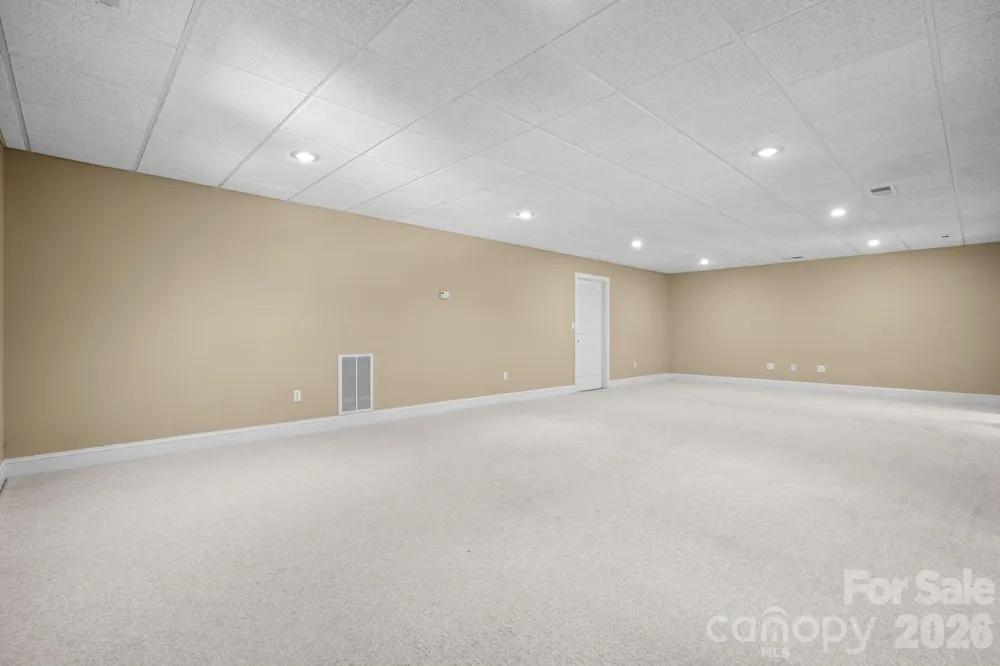 2752 Brittany Drive Lenoir, NC 28645