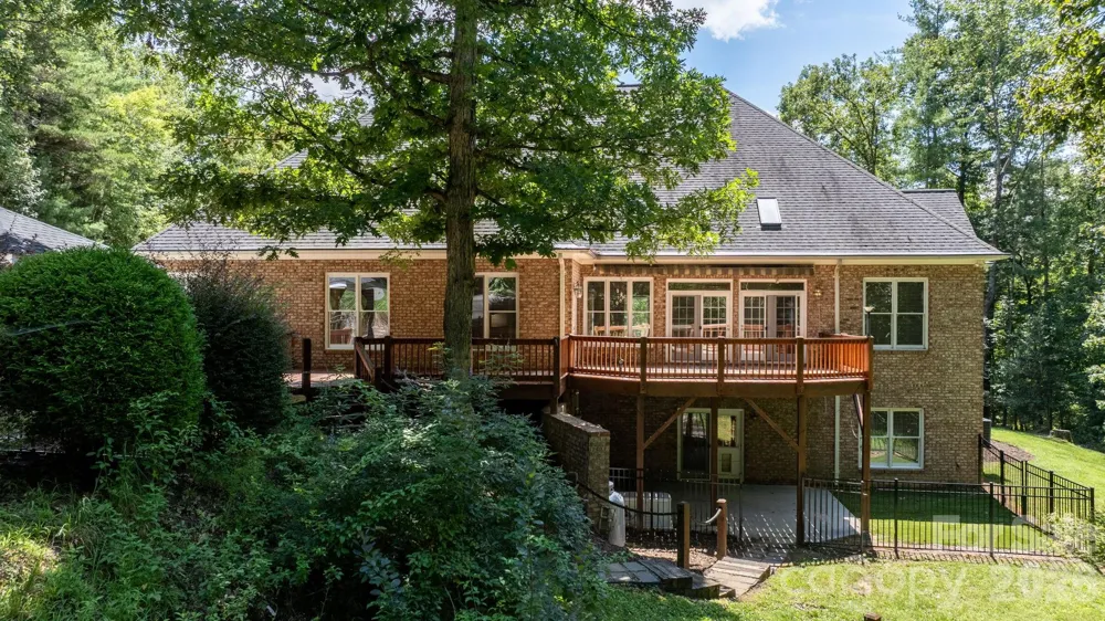 2752 Brittany Drive Lenoir, NC 28645