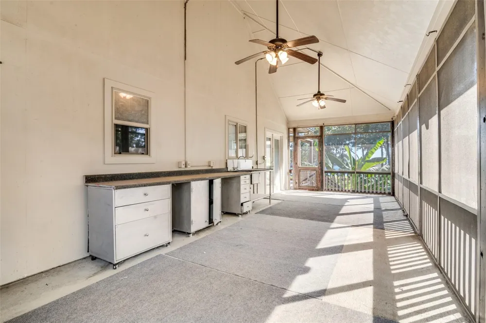 129 Little River Bend Mabank, TX 75156