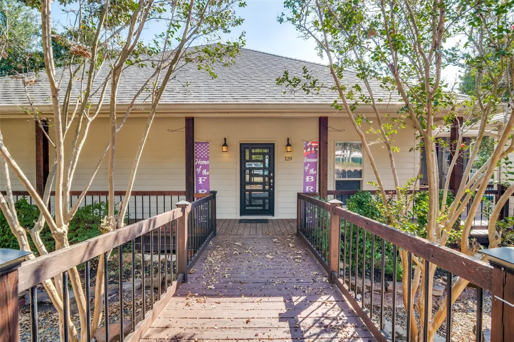129 Little River Bend Mabank, TX 75156