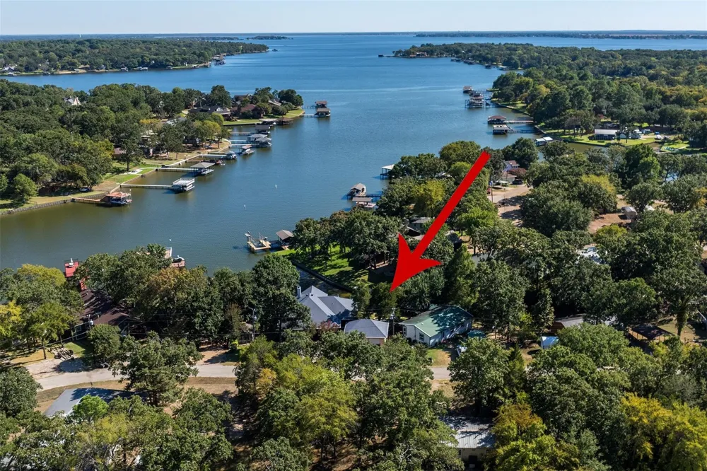 129 Little River Bend Mabank, TX 75156