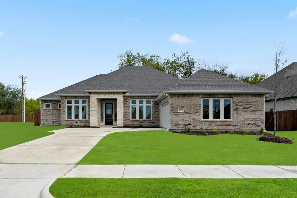 971 Richard Pittmon Drive DeSoto, TX 75115