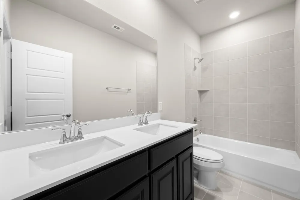 971 Richard Pittmon Drive DeSoto, TX 75115
