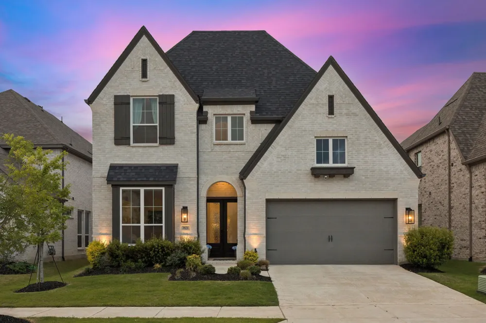 3921 Linear Celina, TX 75078