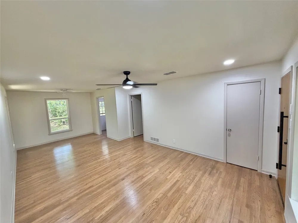 1812 Carlton Street Denton, TX 76201