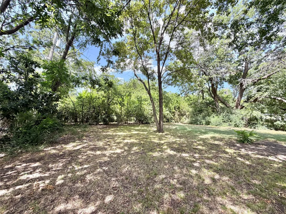 1812 Carlton Street Denton, TX 76201