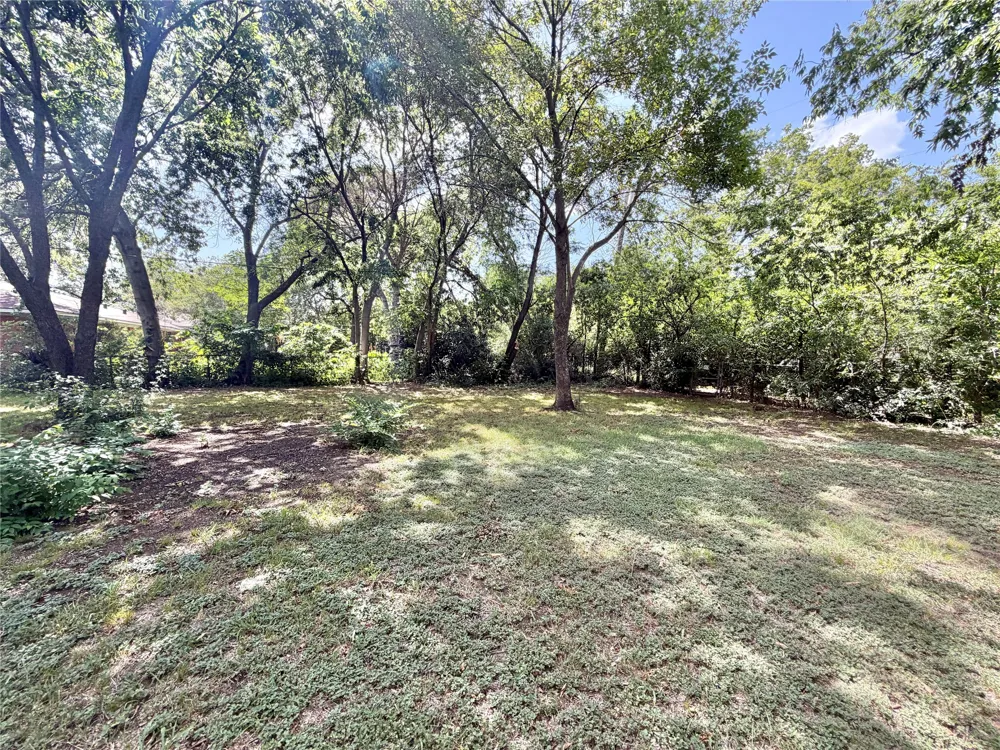 1812 Carlton Street Denton, TX 76201