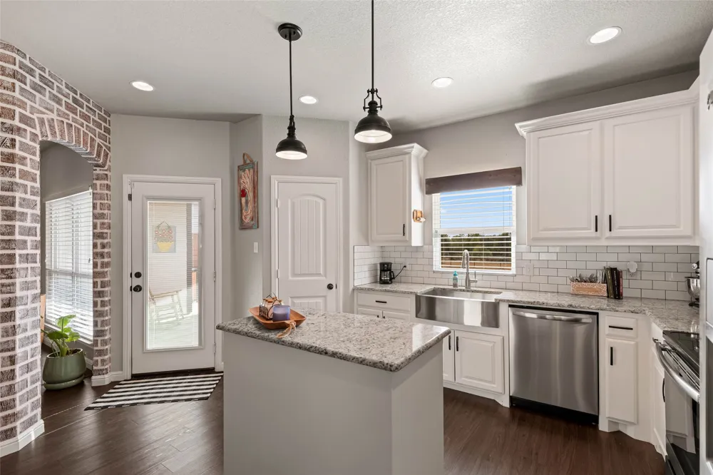 6093 S Fm 730 Decatur, TX 76234