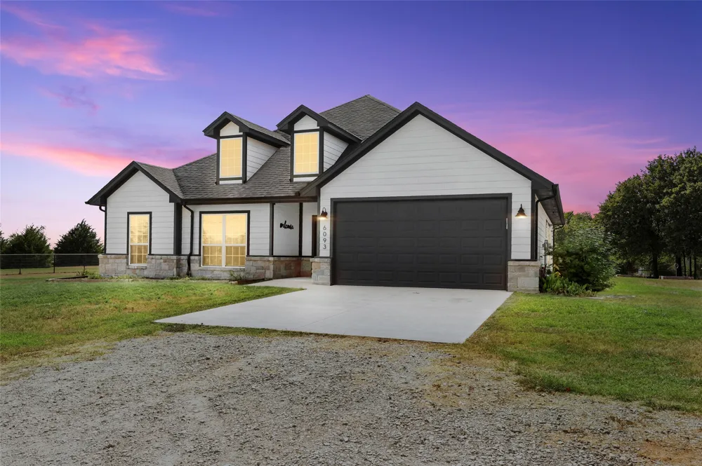 6093 S Fm 730 Decatur, TX 76234