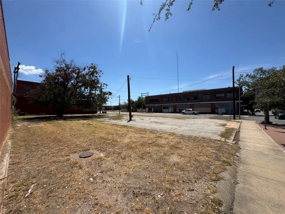 1089 S 1st Street Abilene, TX 79602