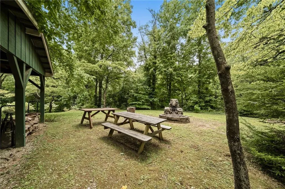 31 Bear Creek Lane Clayton, GA 30525