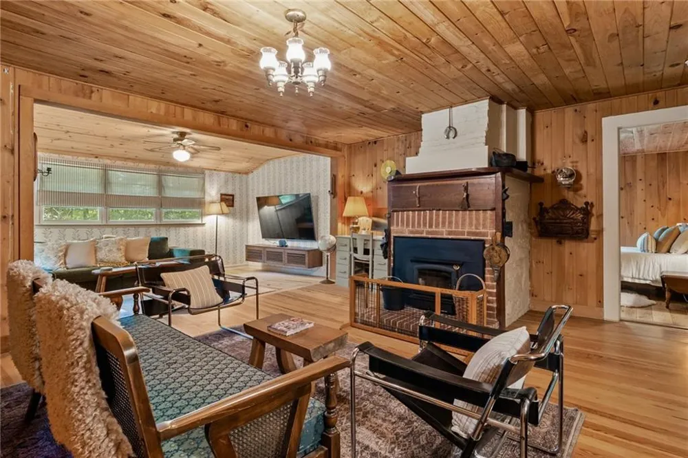 31 Bear Creek Lane Clayton, GA 30525