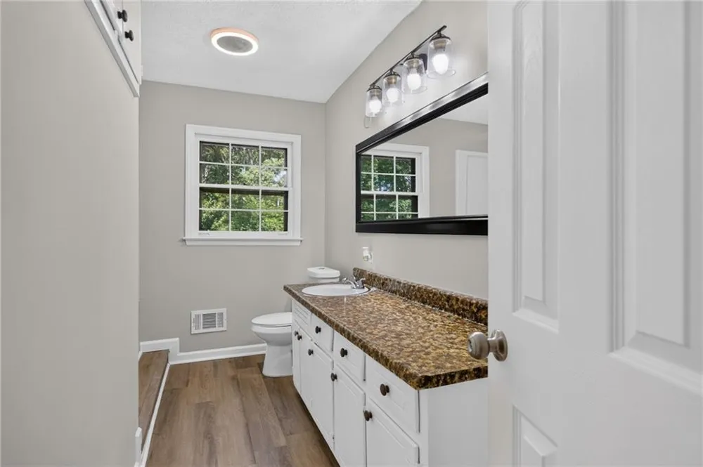 5675 Morning Creek Circle College Park, GA 30349