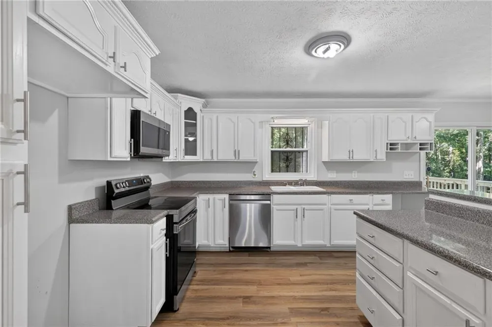 5675 Morning Creek Circle College Park, GA 30349