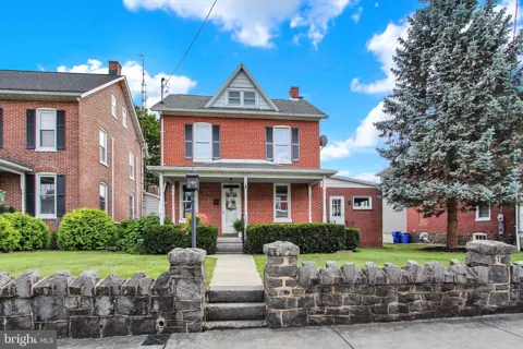 257 E MIDDLE STREET