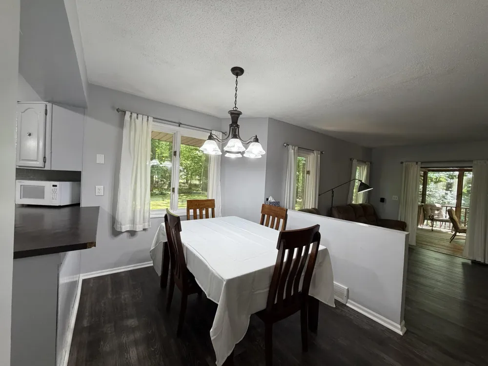 9051 Algoma Avenue NE Rockford, MI 49341