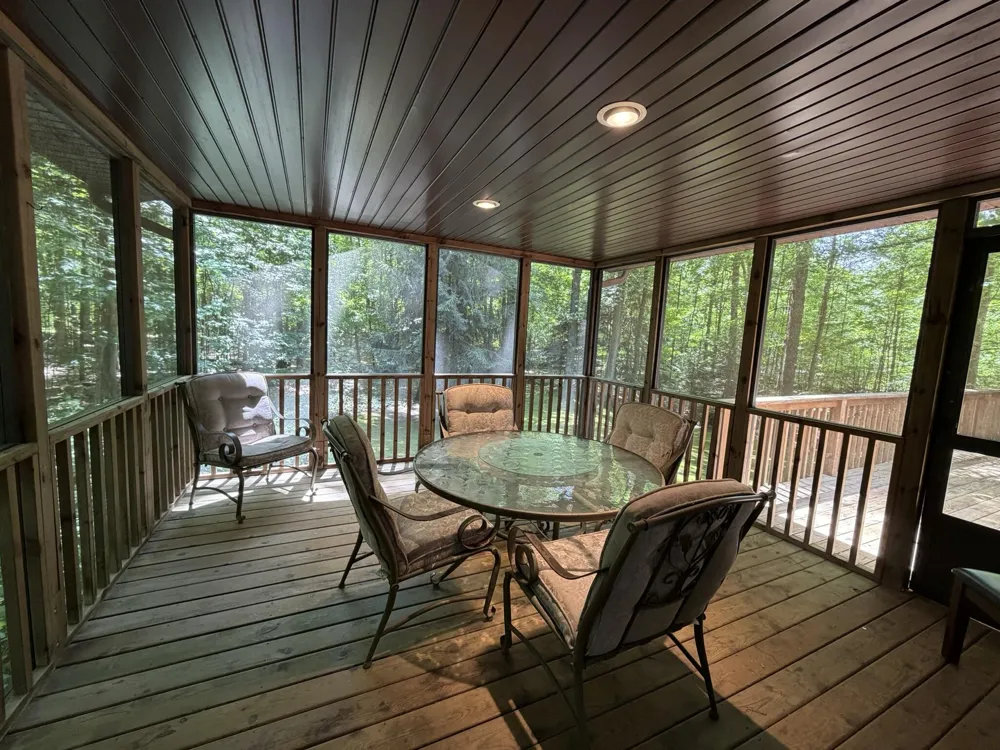 9051 Algoma Avenue NE Rockford, MI 49341