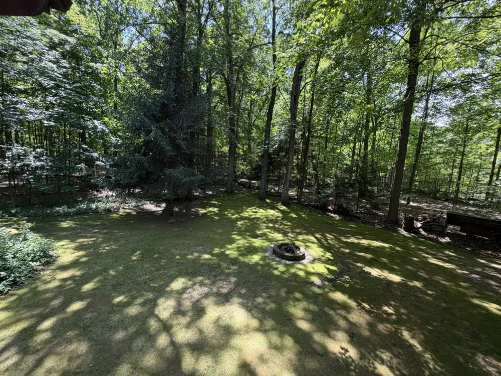 9051 Algoma Avenue NE Rockford, MI 49341