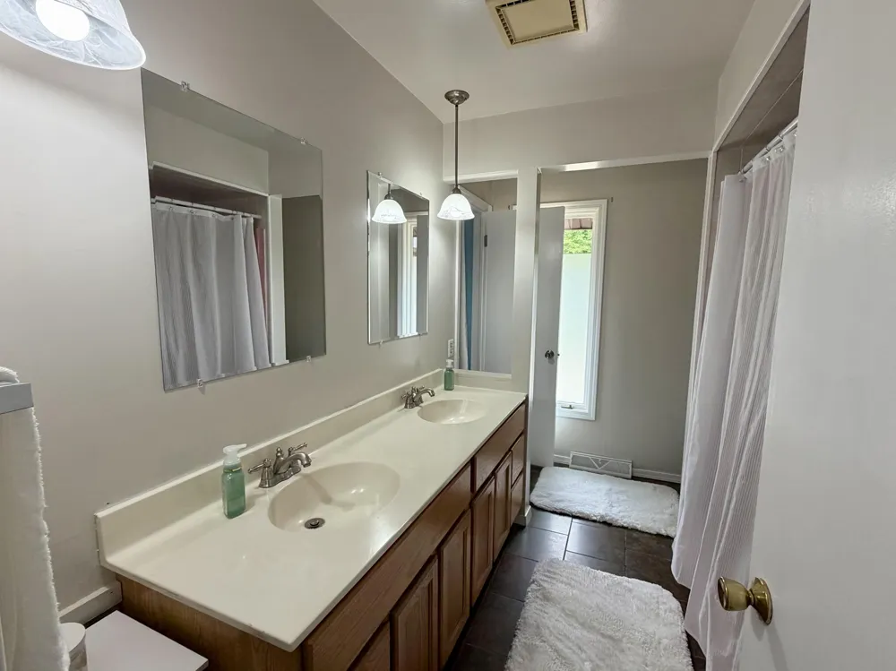 9051 Algoma Avenue NE Rockford, MI 49341