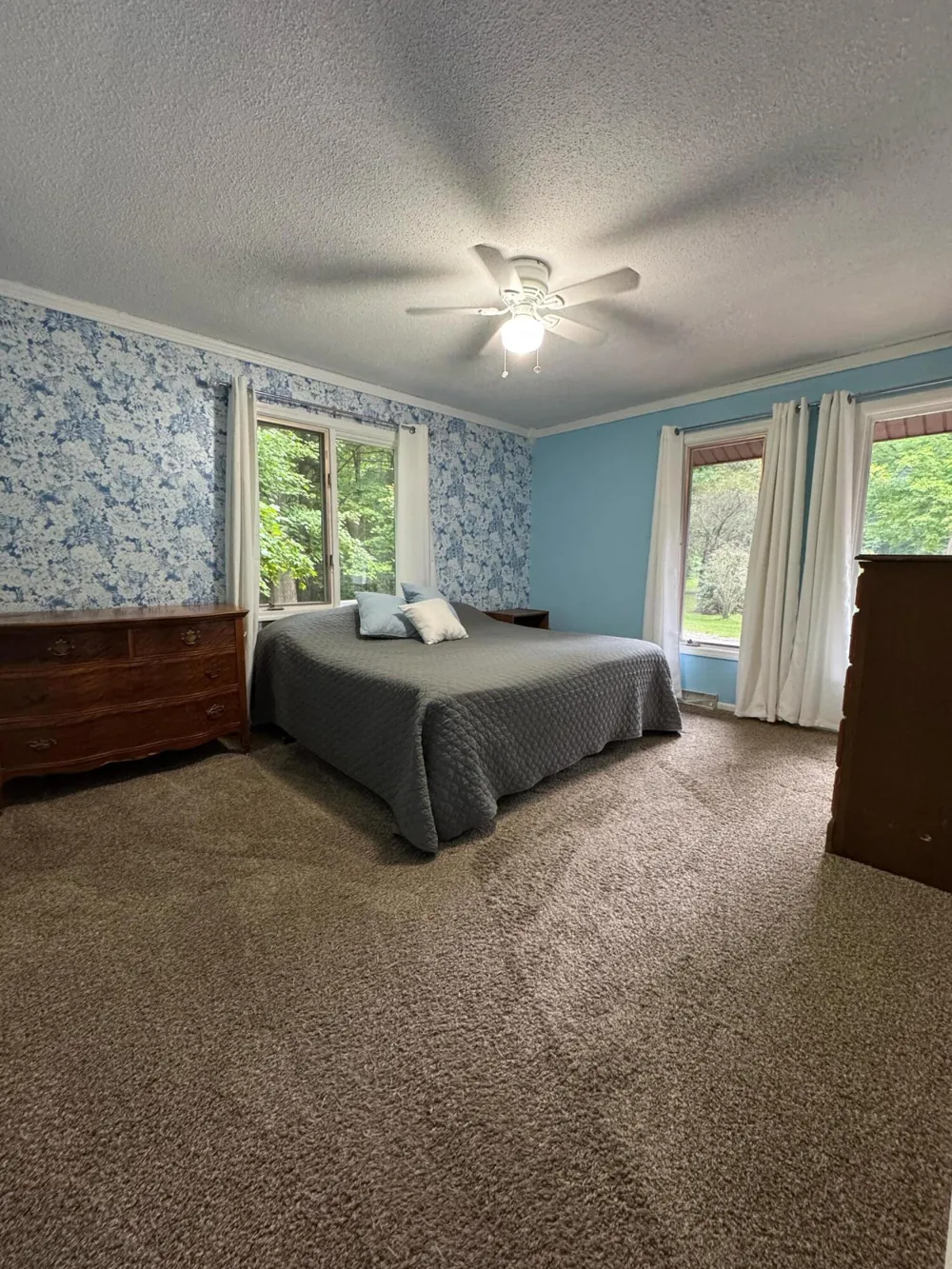 9051 Algoma Avenue NE Rockford, MI 49341