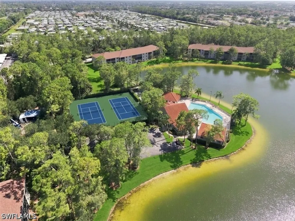 Deauville Circle #D106 Naples, FL 34112
