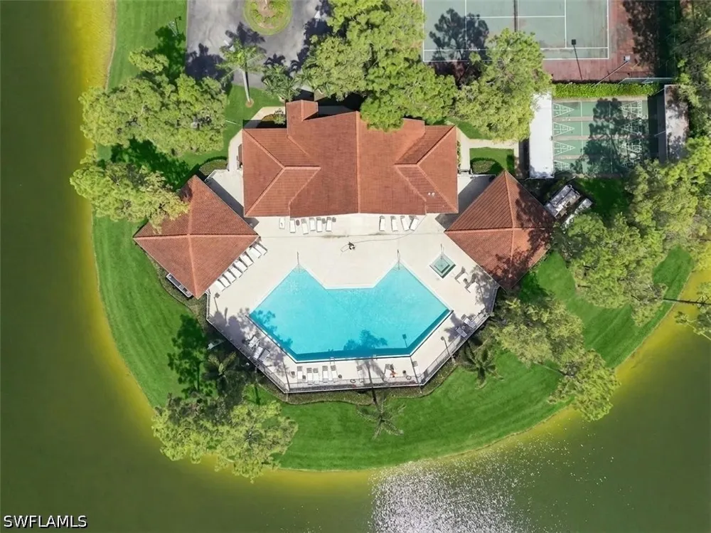 Deauville Circle #D106 Naples, FL 34112