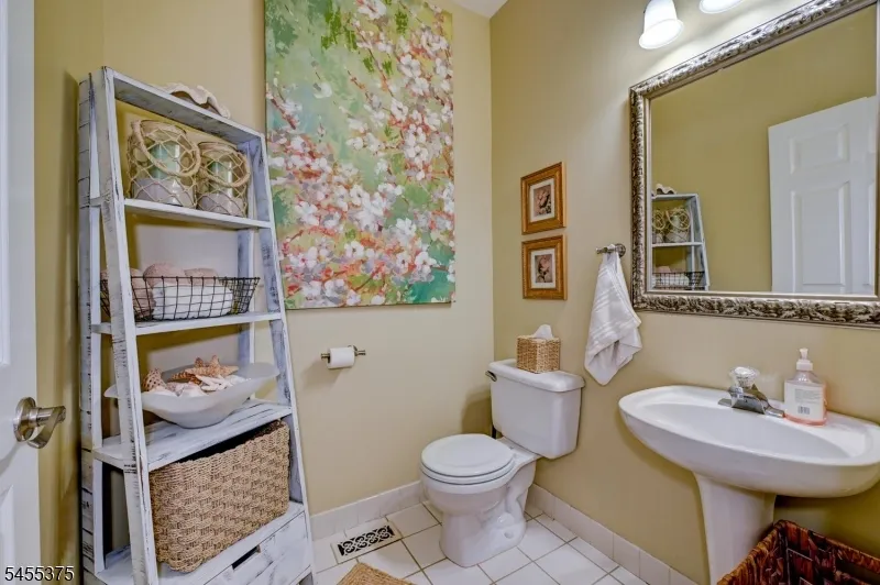 47 LOFT Dr Bridgewater, NJ 08836