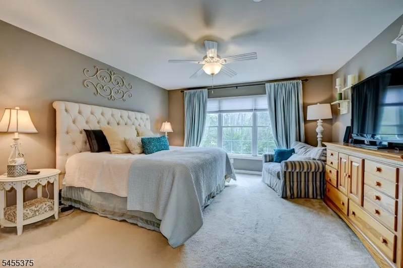 47 LOFT Dr Bridgewater, NJ 08836