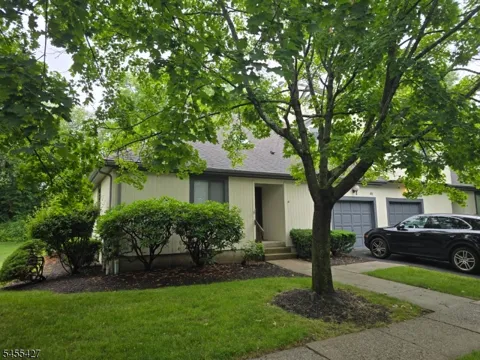 41 Arbor Cir