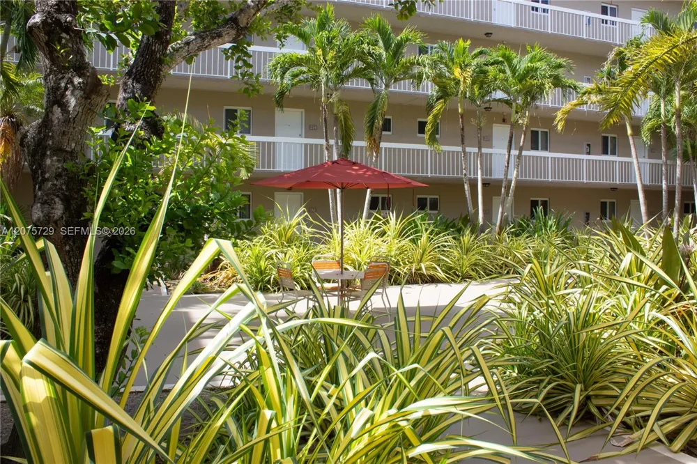 7860 Camino Real #L-406 Miami, FL 33143