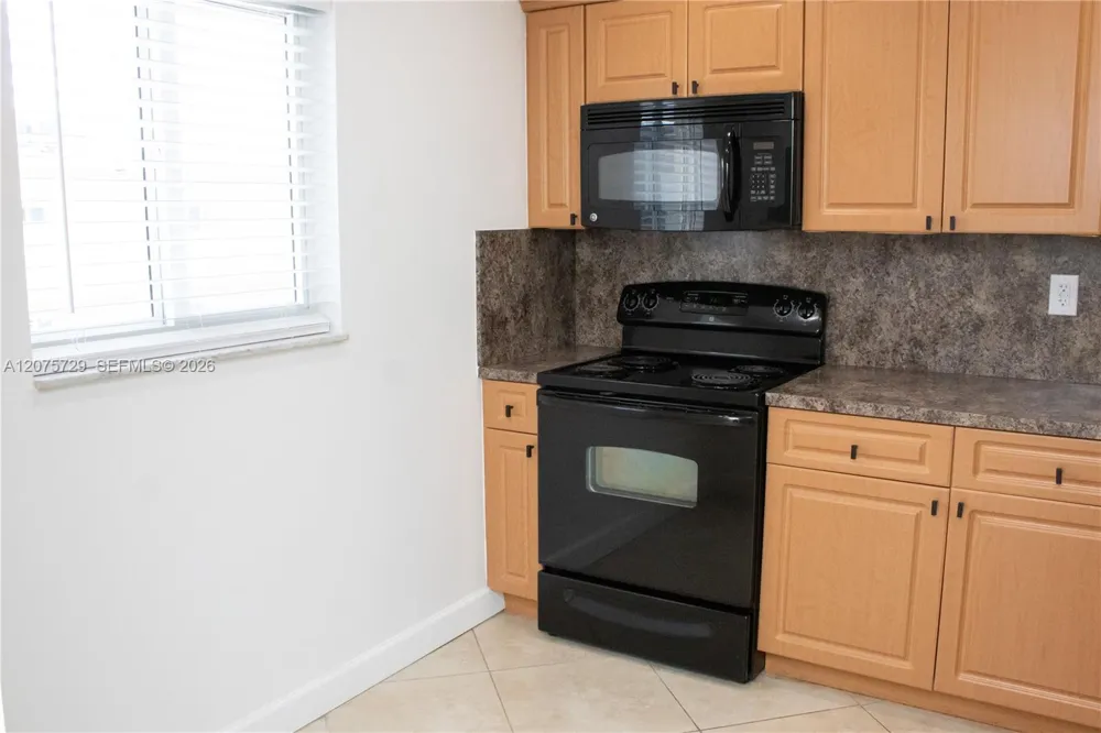 7860 Camino Real #L-406 Miami, FL 33143