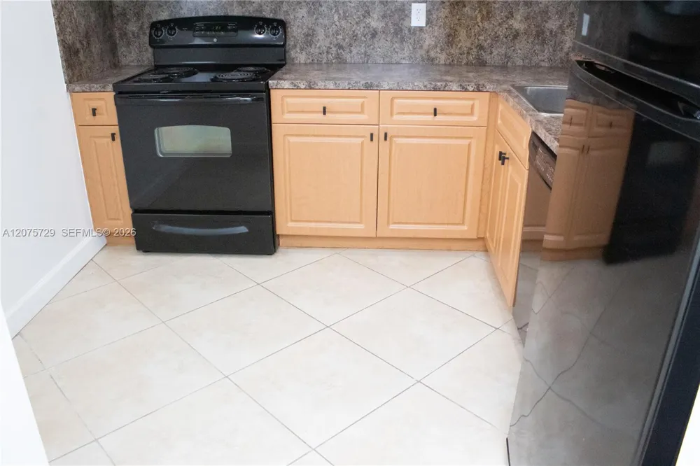 7860 Camino Real #L-406 Miami, FL 33143