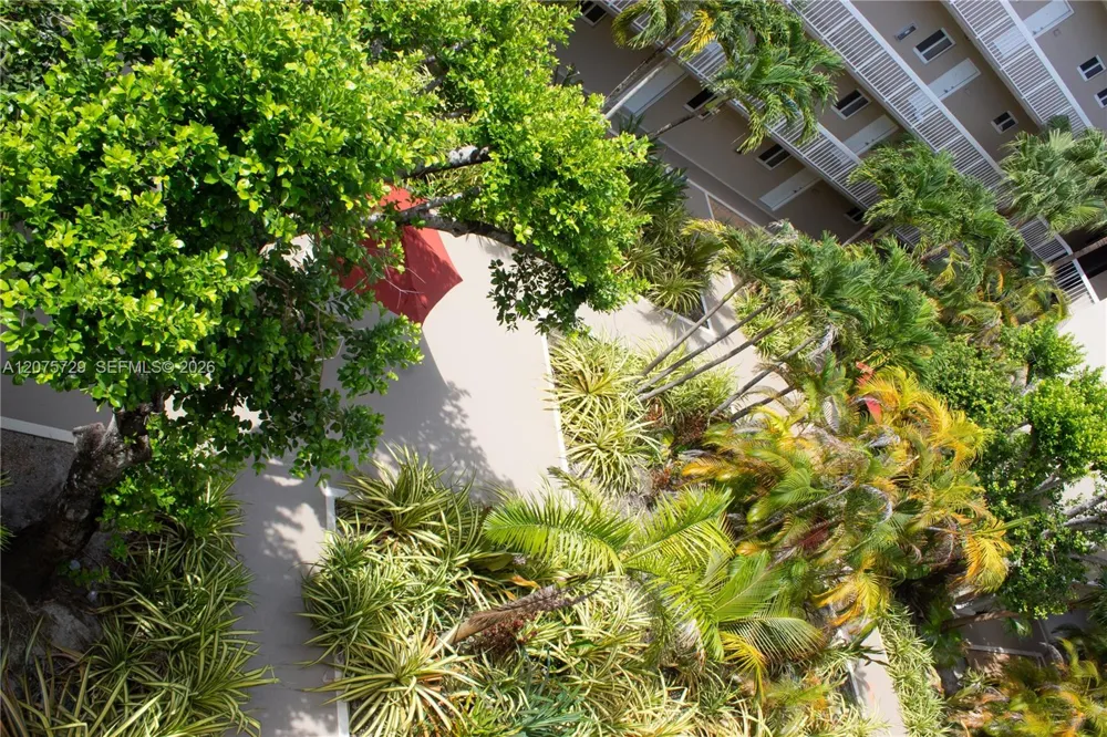 7860 Camino Real #L-406 Miami, FL 33143